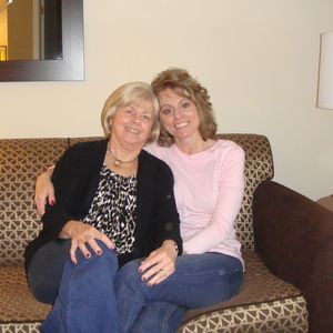 Meet your Posher, Lori